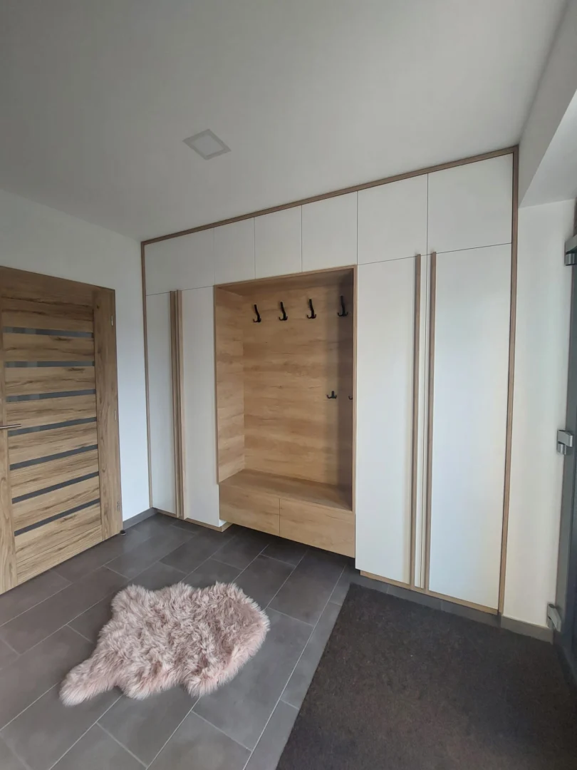 Vestavěná skříň 4 — fotografie 2