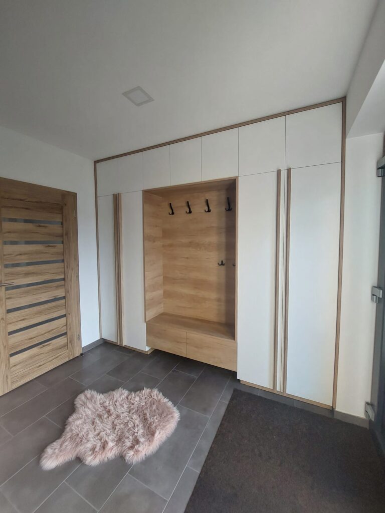 KOLEKCE VESTVANÝCH SKŘÍNÍ — fotografie 13